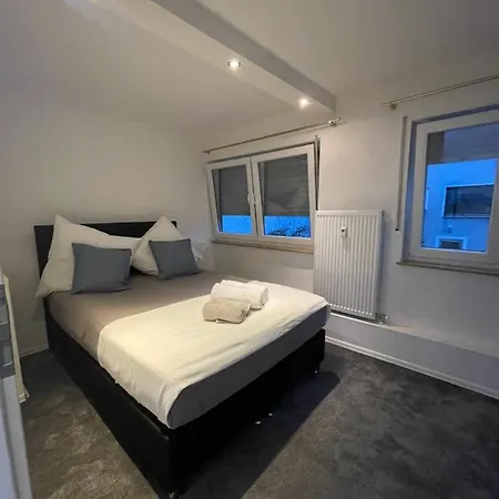 Schoenblick Apartment *